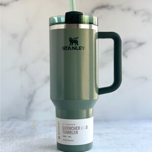 Stanley Hammertone The Quencher H2.0 Flowstate Tumbler 40 oz
